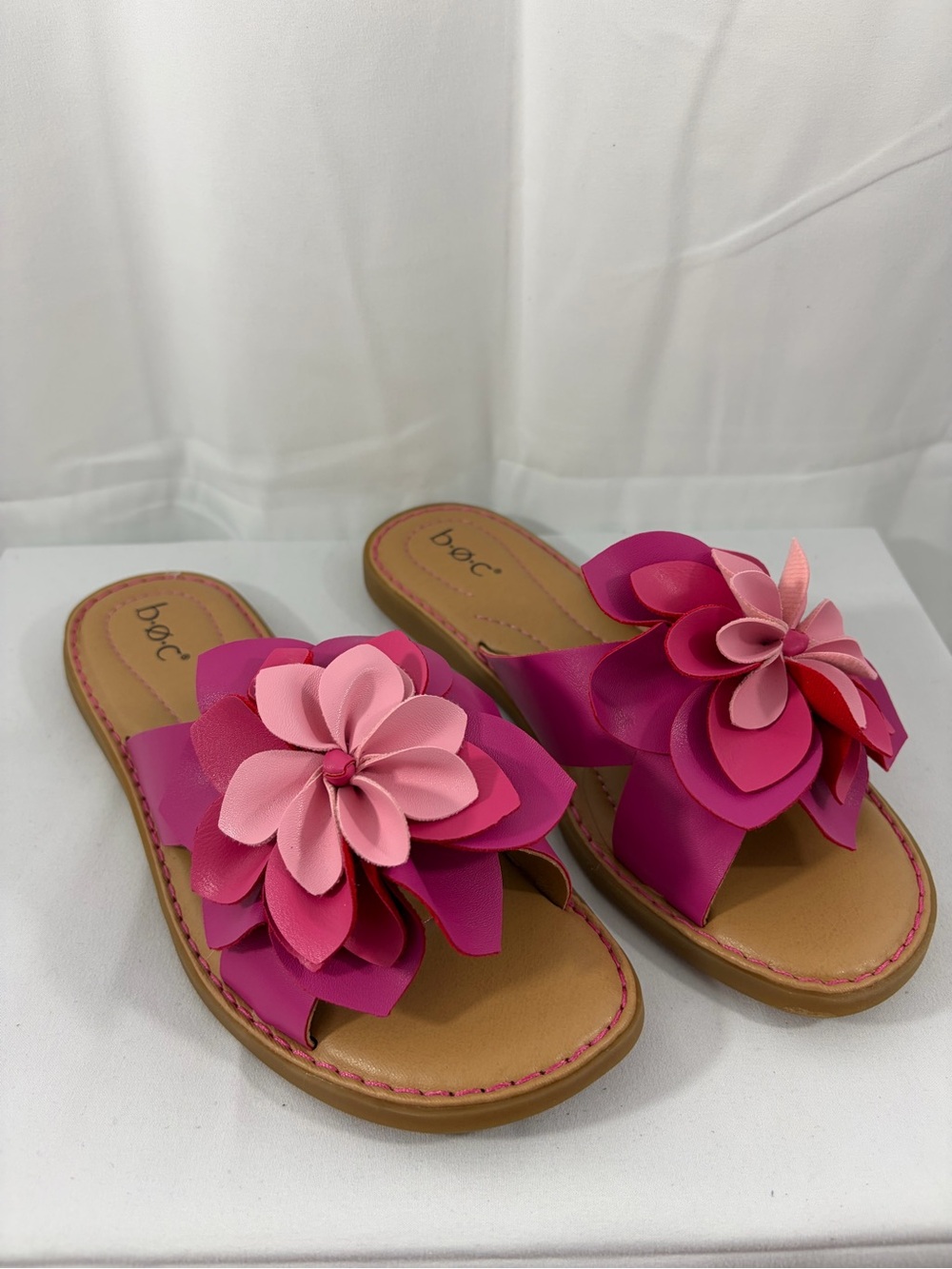NWT b.o.c. Women's Size 8 Pink Floral Slide Sandals